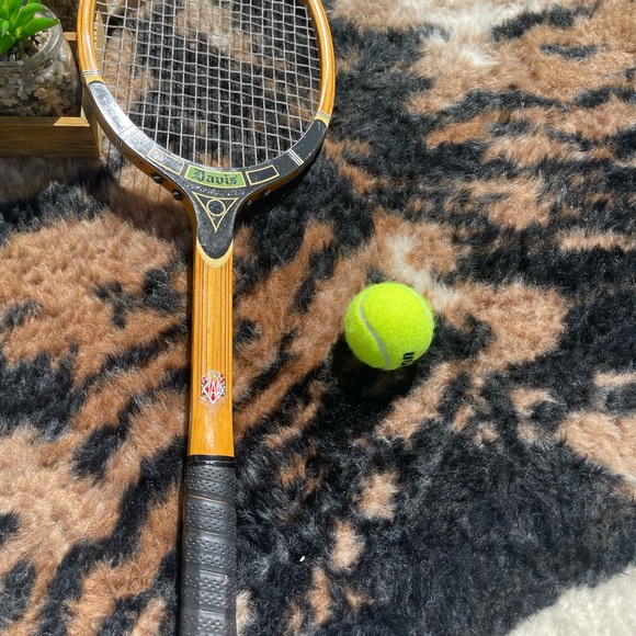 Tennis Racquet - Davis Vintage Wooden Tennis Racquet - TAD Professional - Picture 2 of 13